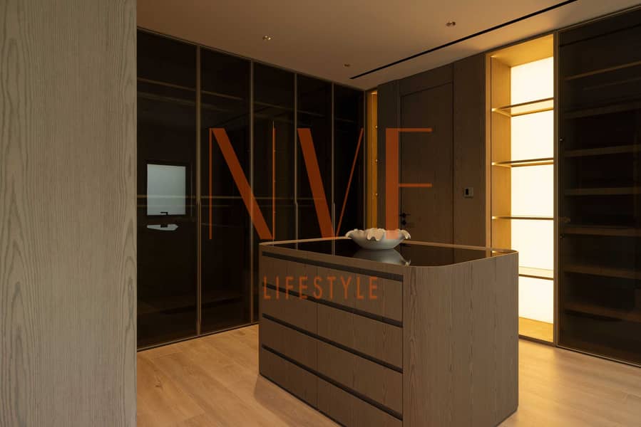 15 JumeirahIslands_MasterBedroom_02. jpg
