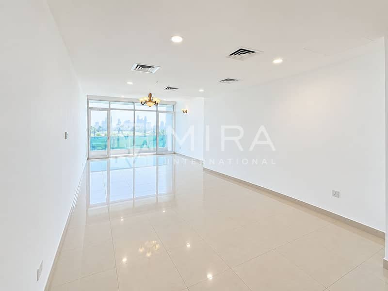2 Bright Minimalist Apartment with City Views