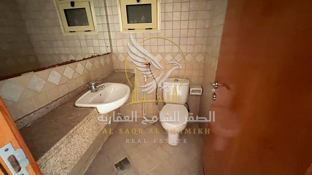 17 غرفتين-وصالة-للا-يجار-2-غرف-القليعة-الشارقة-صورة-العقار-re-001-03. jpg