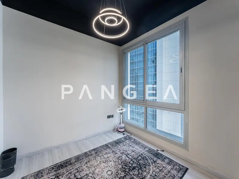 Premium Office | Wet Pantry | Partial Canal View