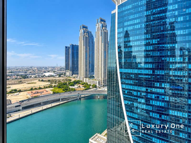 4 Waterfront Skyline Through Glass. png