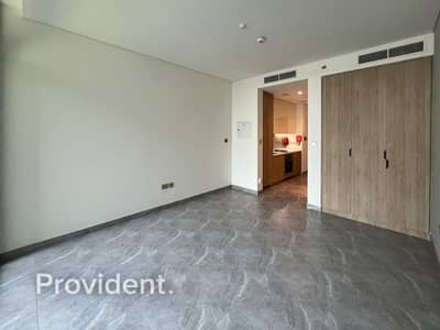 Studio for Rent in Business Bay, Dubai - Low Floor | Canal view | Vacant