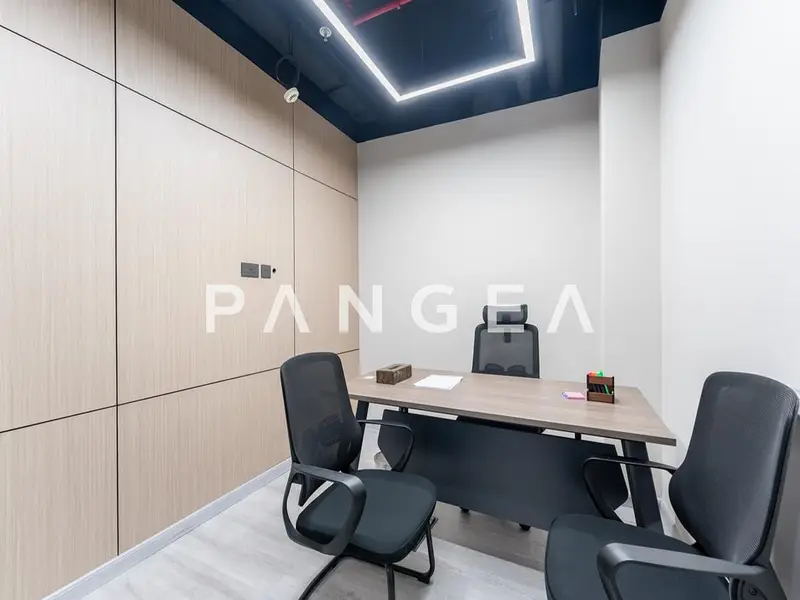 Canal View | High Floor | Wet Pantry