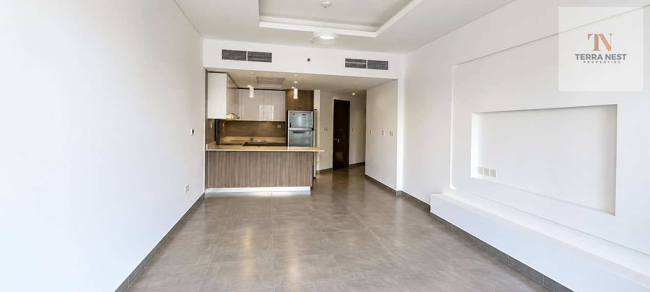 2 Modern Empty Apartment with Open Kitchen (1). png
