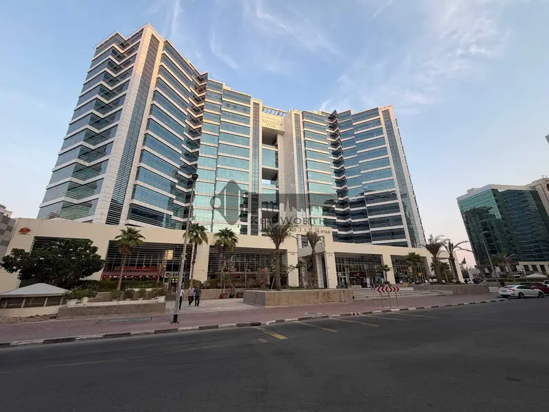 FREE HOLD RESTAURANT AT DEIRA