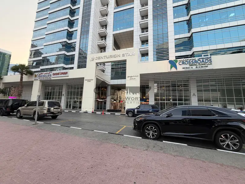 FREE HOLD RESTAURANT AT DEIRA
