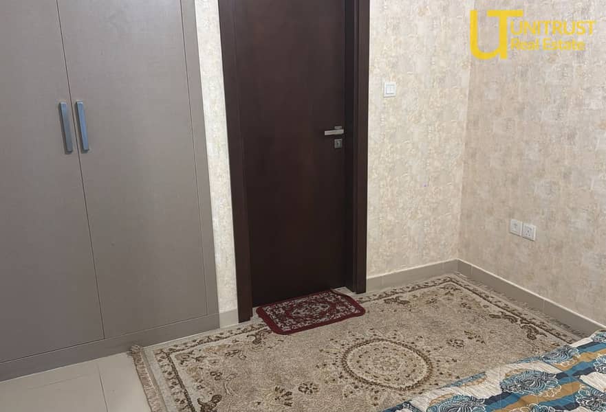12 Property image 12