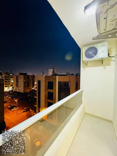 1 habitación Apartamento para en Alquiler en Corniche Ajman, Ajman - WhatsApp Image 2026-10-28 at 5.44. 03 PM. jpeg