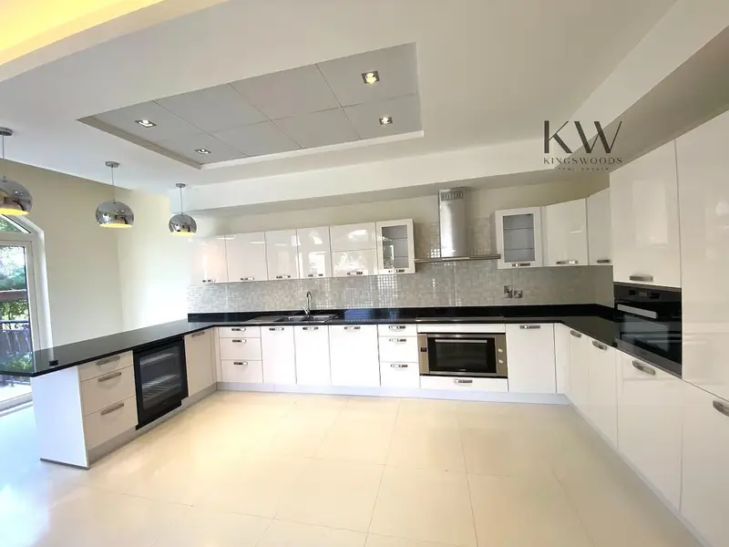 Luxury Golfside Living