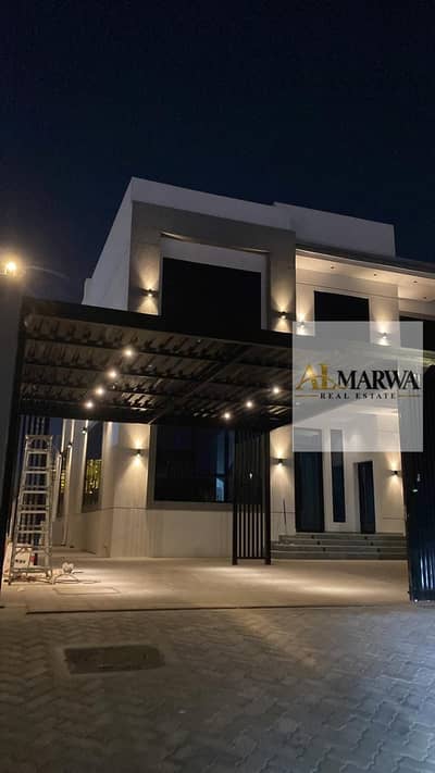 5 Schlafzimmer Villa zum Miete in Um Tarafa, Sharjah - 81345. jpg
