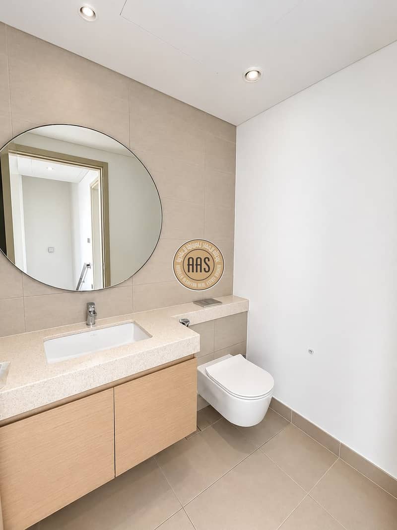 12 1000509499. jpg