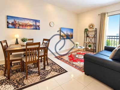 Studio te Koop in International City, Dubai - Bright Modern Living and Dining Room. png Studio te Koop in International City, Dubai - Bright Modern Living and Dining Room. png