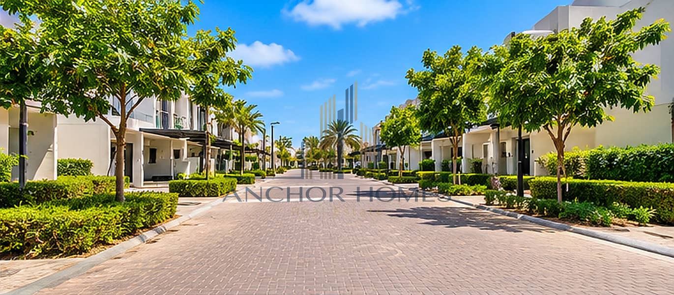 2 DAMAC_Hills_Generic_02_Community_Street. jpg