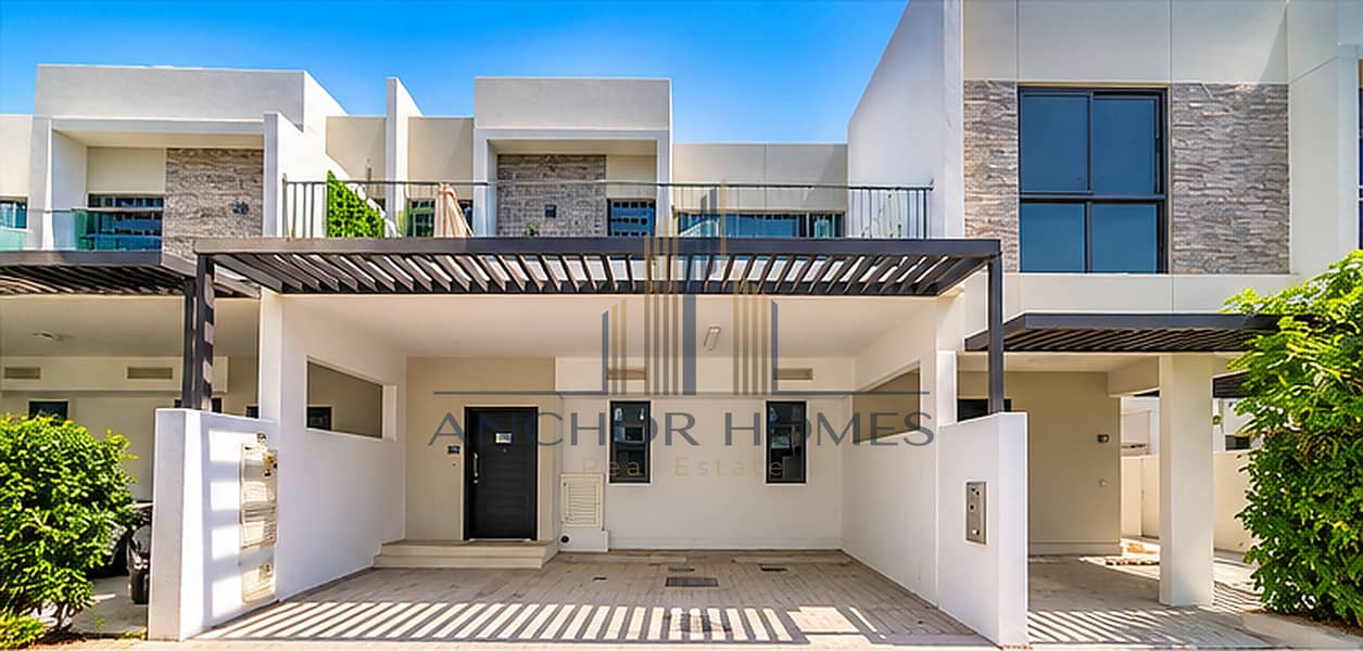 6 DAMAC_Hills_Generic_04_Townhouse_Parking. jpg