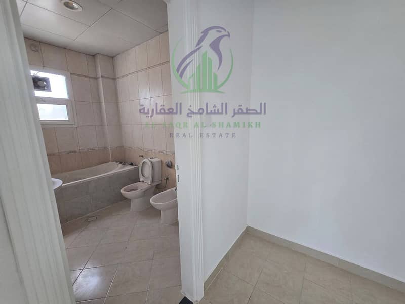 7 fyla-for-rent-4-bedroom-alshrqan-alsharqa-property-08. jpg