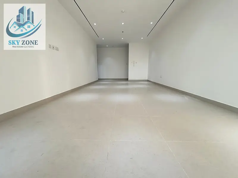 BREND NEW SPACIOUS 3 BEDROOM AND MADE ROOM/ AND BIG CLOSSED KITCHAN AND PARKING NEAR TO NEW LAND SCHOOL/ AND NEAR TO THE MOSQUE/ 120k