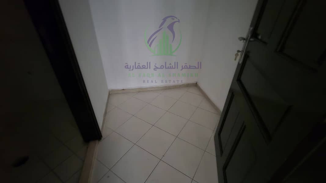 11 apartment-for-rent-3-bedroom-kwrnysh-lkhan-alsharqh-amenities-20. jpg