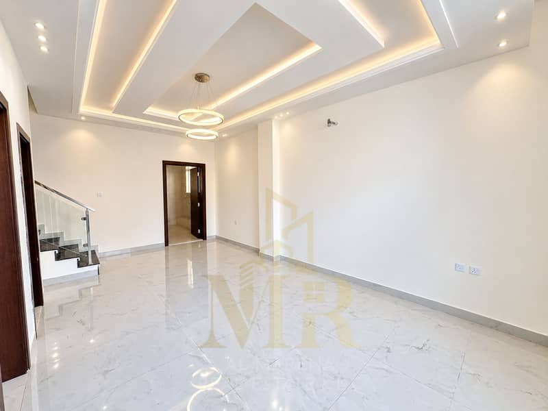 16 Modern Marble-Effect Living Space. png