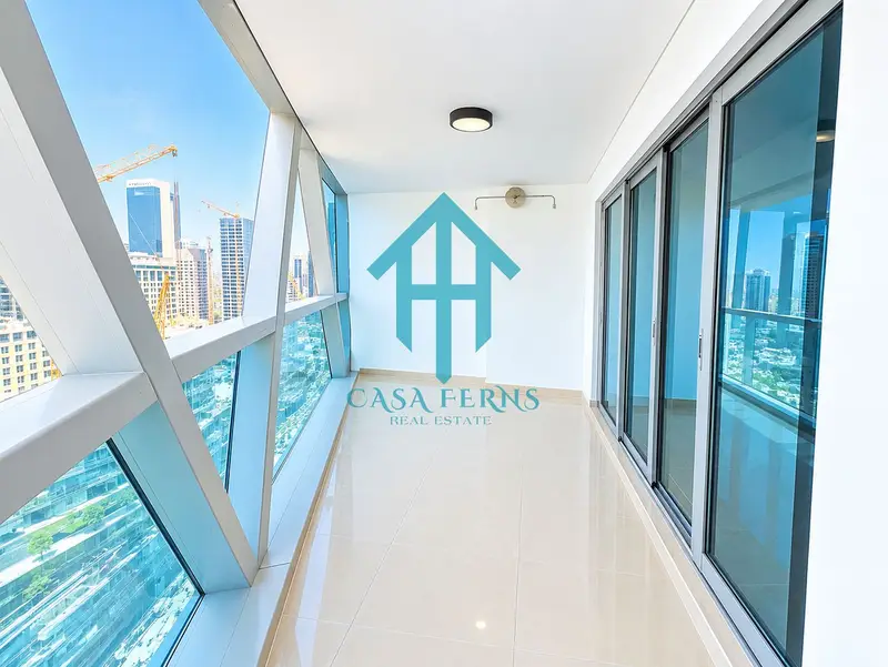 Spacious 2 Beds layout | Direct Access to Avenue Gate | Vacant