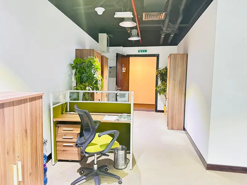 Fully Fitted And Furnished Office || Well Designed || Prime Location