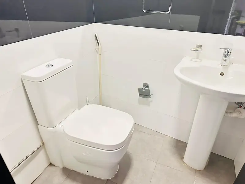 Fully Fitted And Furnished Office || Well Designed || Prime Location