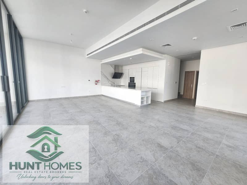 9 Hunt_Homes_Bright_White_08. jpg