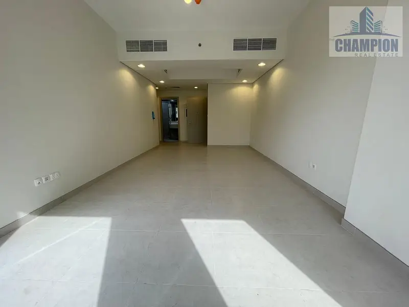 COMPANY STAFF OR BACHELOR 3BHK : RENT 145K : 1 PARKING