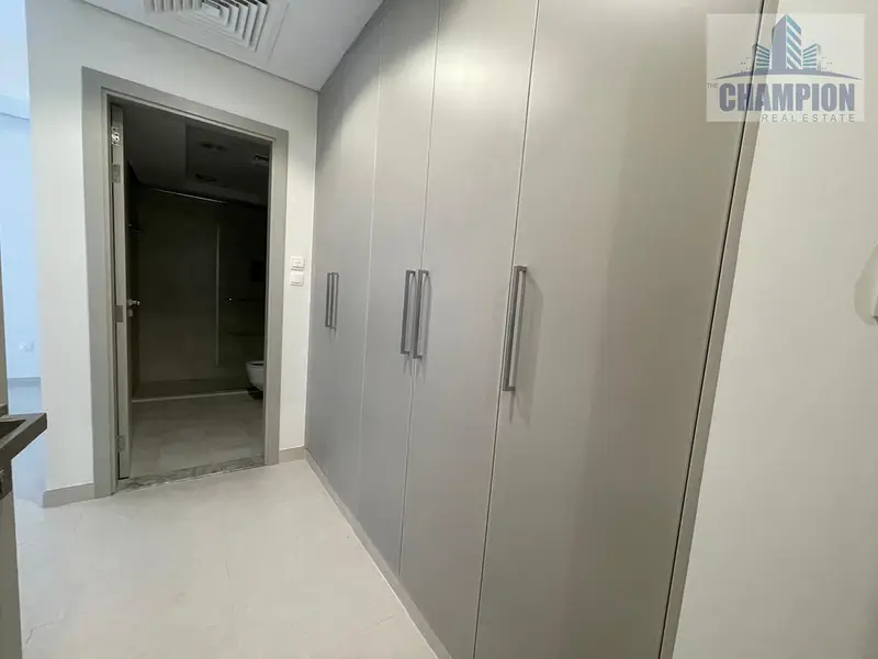 COMPANY STAFF OR BACHELOR 3BHK : RENT 145K : 1 PARKING