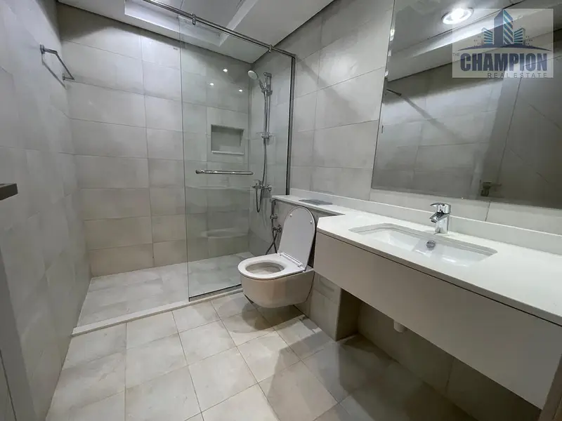 COMPANY STAFF OR BACHELOR 3BHK : RENT 145K : 1 PARKING