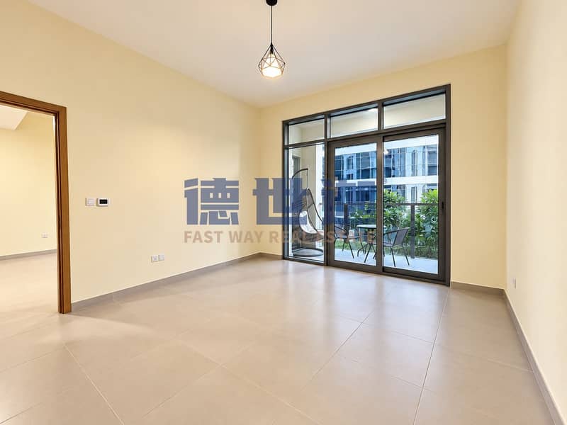5 dubai-living-room-decluttered. jpg