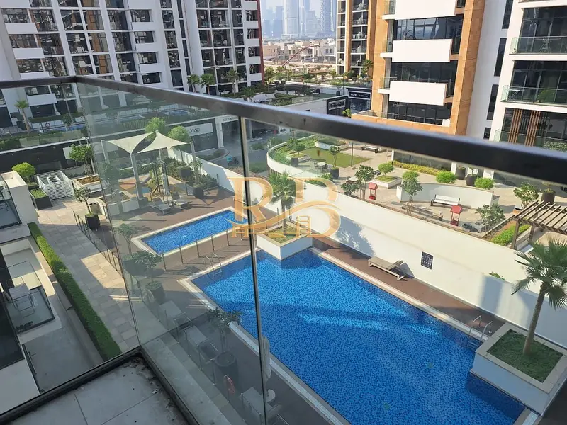 POOL & BURJ VIEW | SPACIOUS LAYOUT | MID FLOOR
