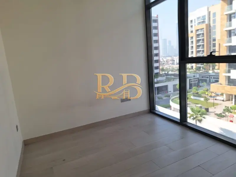 POOL & BURJ VIEW | SPACIOUS LAYOUT | MID FLOOR