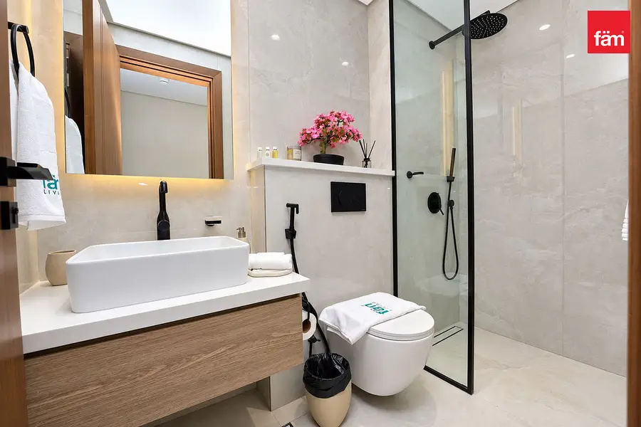 All Inclusive Ready to Move In Designer Apartment