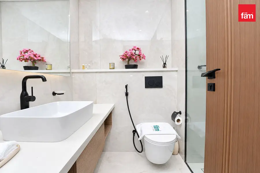All Inclusive Ready to Move In Designer Apartment