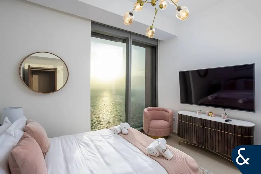 Full Sea Views | High Floor | Vacant Now