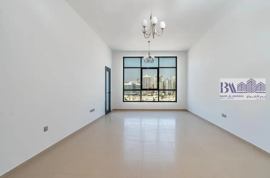 Pay Monthly I First Class Premium Unit I Near-Metro
