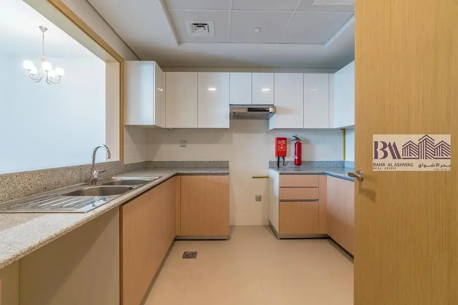 Pay Monthly I First Class Premium Unit I Near-Metro
