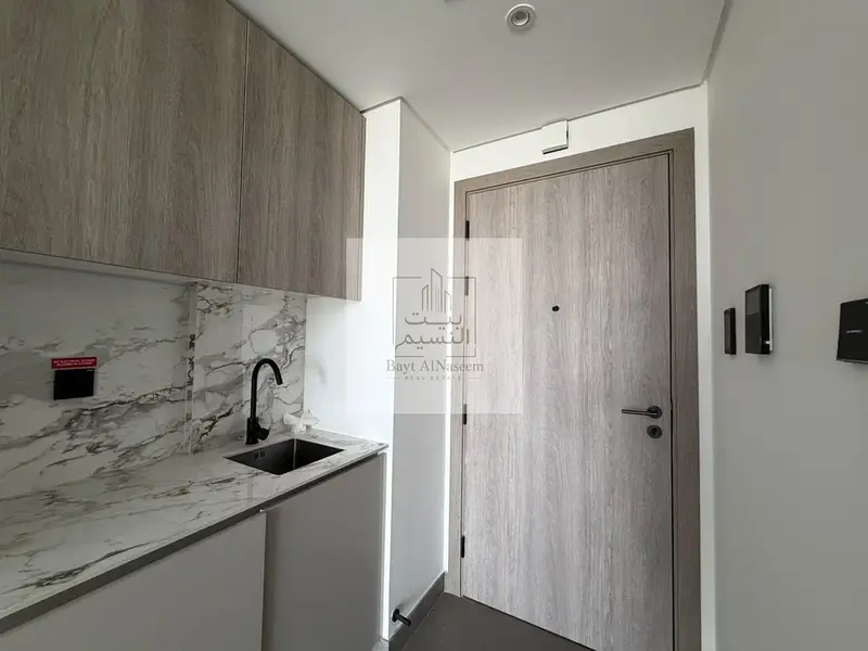 Pool View | Furnishing Options | Vacant
