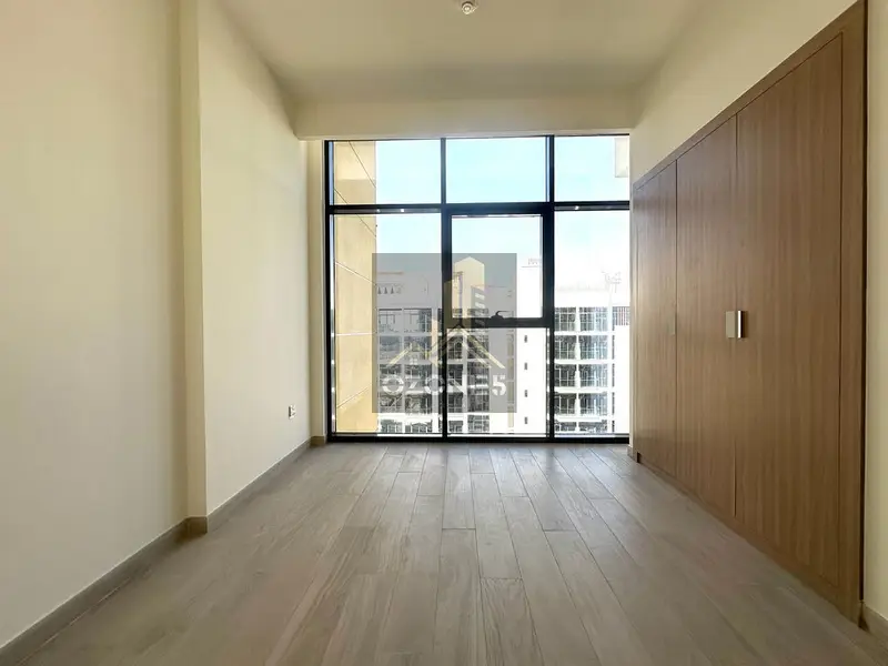 12 Cheques, Two Bath, Ready To Move In