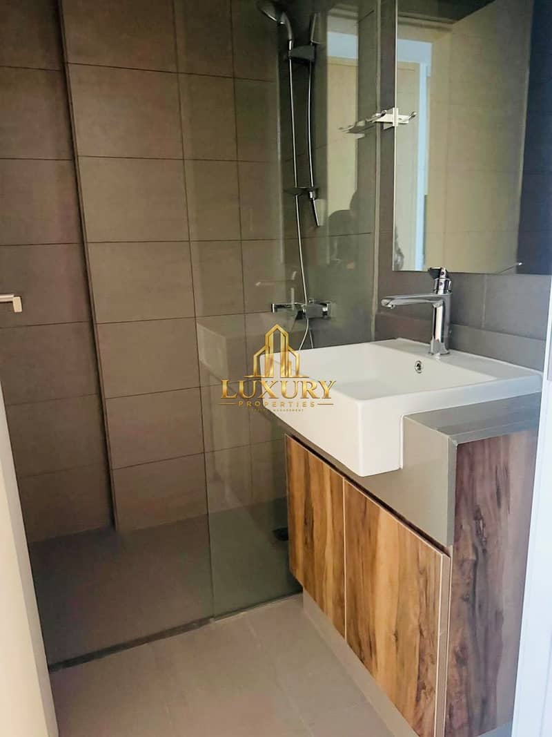 7 🏡 LUXURY POOL VIEW STUDIO FOR RENT | MAMSHA, SHARJAH 🌊 ✨ 450 Sq. Ft. | 💰 AED 29,990/Ye
