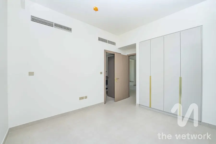 Unique 4 Beds Villa | Rented to 2028 | Corner Plot