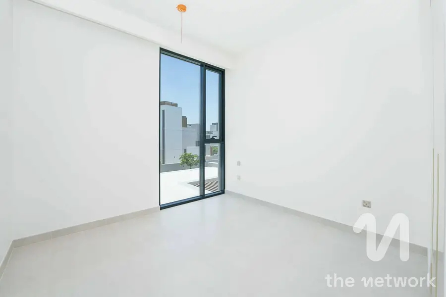 Unique 4 Beds Villa | Rented to 2028 | Corner Plot
