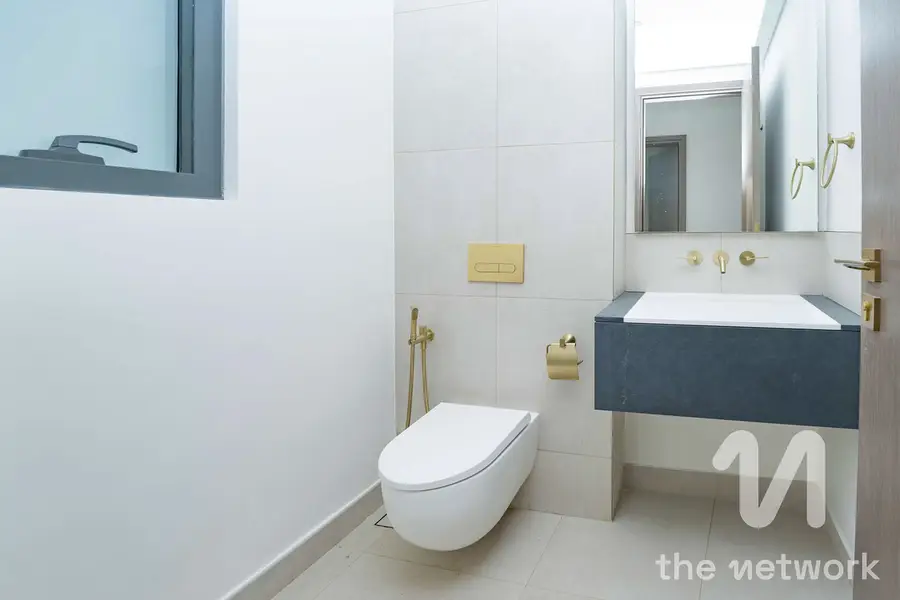 Unique 4 Beds Villa | Rented to 2028 | Corner Plot