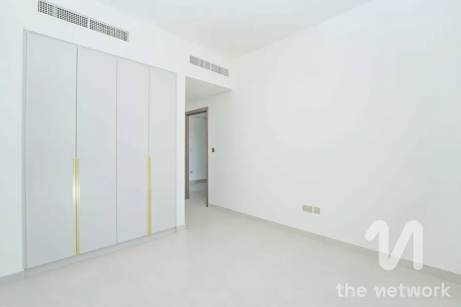 Unique 4 Beds Villa | Rented to 2028 | Corner Plot