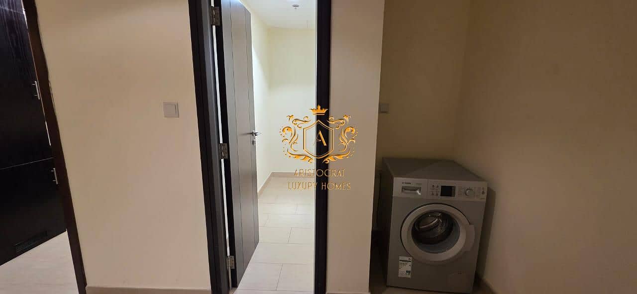 5 Laundry area 01. jpeg