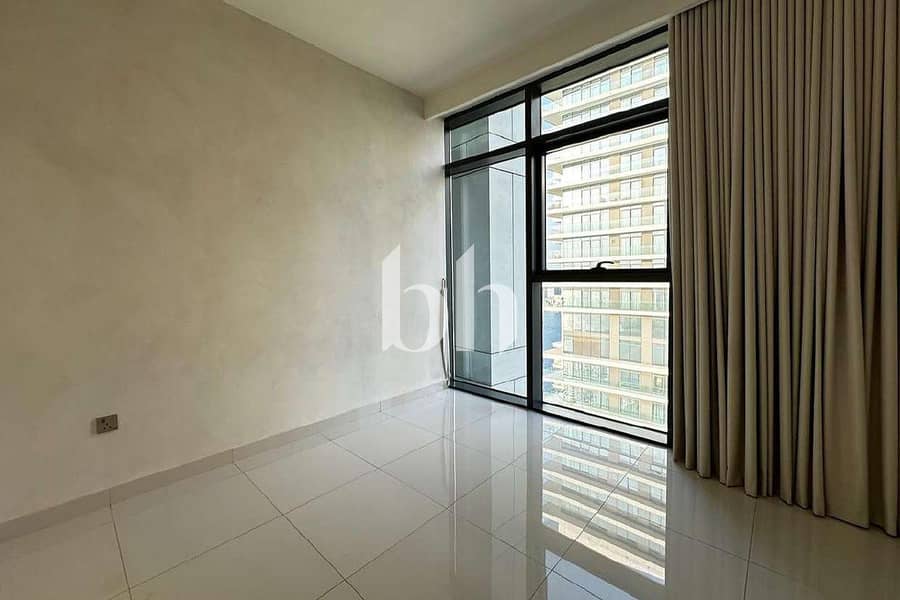 12 images image img