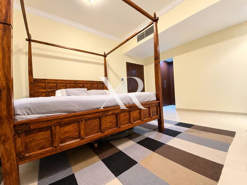 4 Warm Four-Poster Bedroom Retreat. png