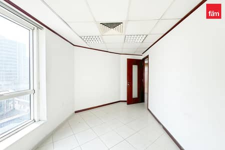 Office te Huur in Deira, Dubai - Kantoor in Deira，Port Saeed，Al Wahda Building, 125300 AED - 17020028