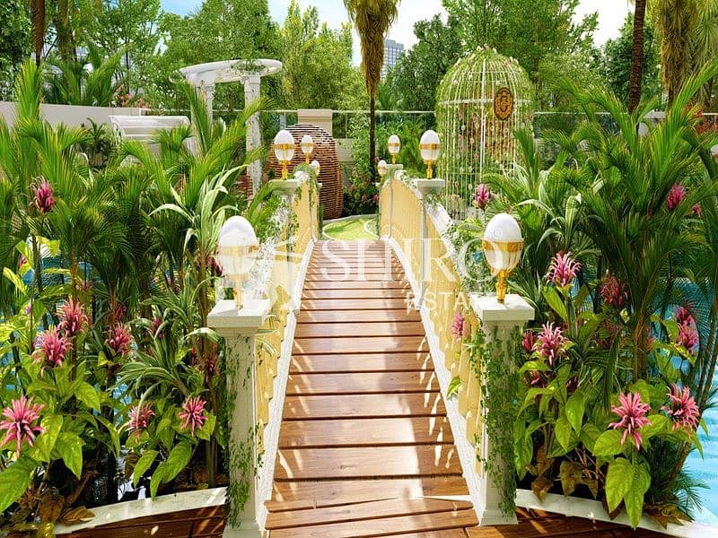 10 Garden 005. jpg