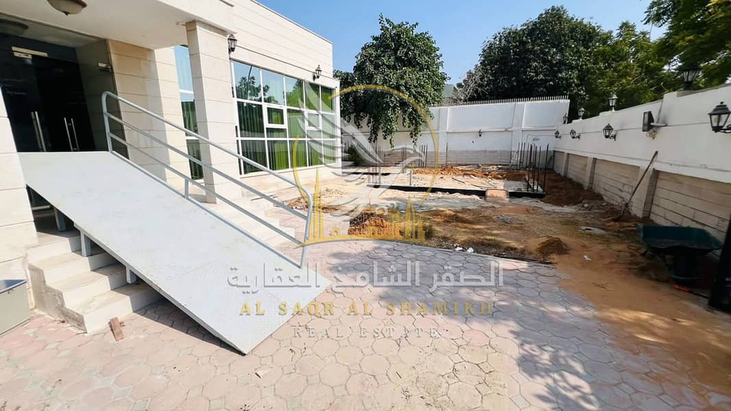 2 فيلا-للا-يجار-4-غرف-القادسية-الشارقة-صورة-العقار-re-001-03. jpg